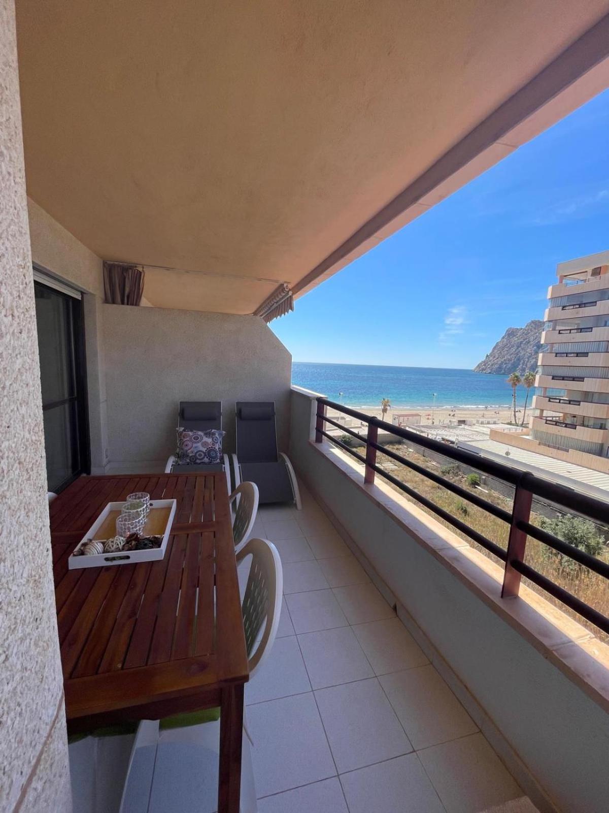 Eerstelijns Appartement Vive Cada Momento Zeezicht En Pal Aan De Boulevard En Strand Calpe, Toplocatie Exterior photo